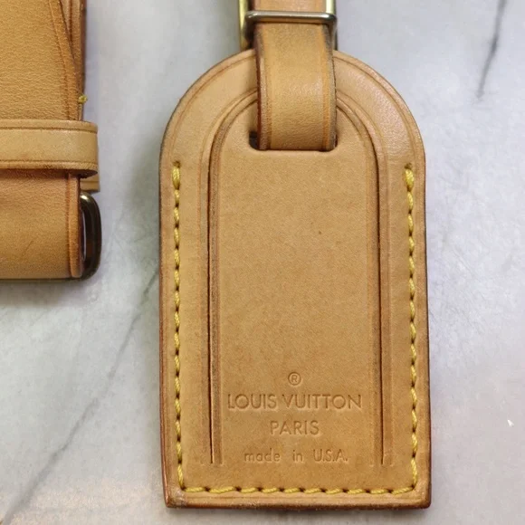 Louis Vuitton Poignet Vachetta
Leather Luggage Bag Identification Brass & Tan - Picture 3 of 4